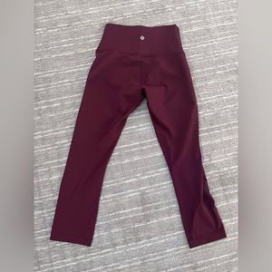 Lululemon 23” burgundy leggings, hardly worn, size 4